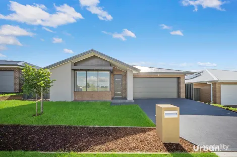13 Hewitt Rd, Lochinvar, NSW 2321