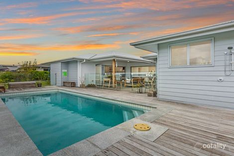 Property photo of 8 Lobelia Crescent Casuarina NSW 2487