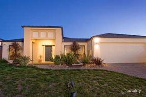 25 Meadowlands Way, Berwick, VIC 3806