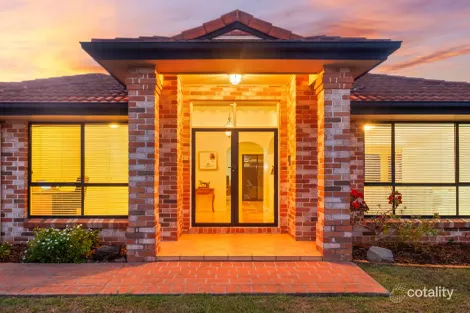 Property photo of 49 Greenhaven Crescent Kuraby QLD 4112