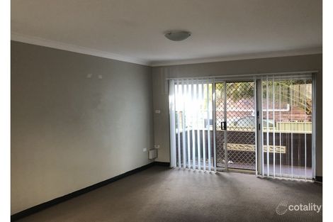 Property photo of 2/10 Princes Highway West Wollongong NSW 2500