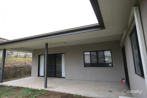 Property photo of 127 Emmadale Drive New Auckland QLD 4680