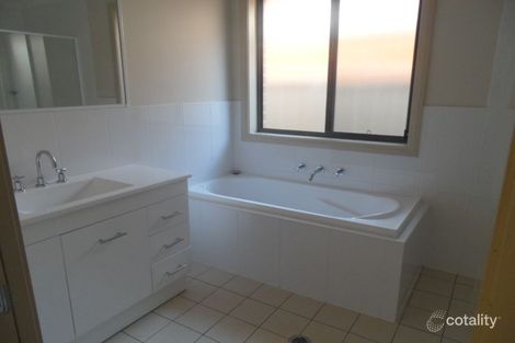 Property photo of 2/34 Ashton Drive Heddon Greta NSW 2321