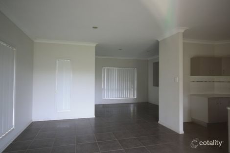 Property photo of 127 Emmadale Drive New Auckland QLD 4680