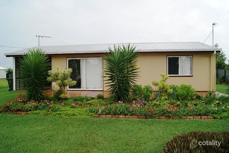 Property photo of 21 Grevillea Avenue Innes Park QLD 4670