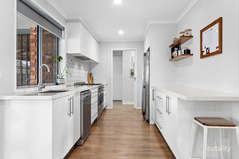 Property photo of 3 Fenton Avenue Rosebud VIC 3939