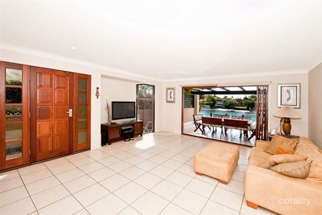 Property photo of 1/13 Vaggelas Crescent Biggera Waters QLD 4216