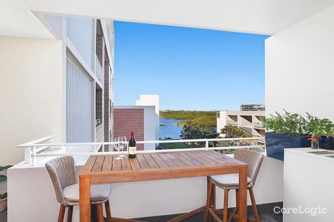 Property photo of 641/2 The Crescent Wentworth Point NSW 2127
