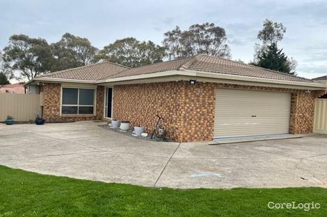 Property photo of 25 Amarina Close Meadow Heights VIC 3048