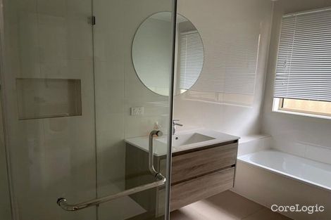 Property photo of 25 Amarina Close Meadow Heights VIC 3048