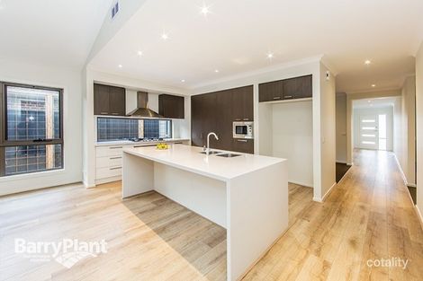 Property photo of 6 Broadleaf Court Keysborough VIC 3173