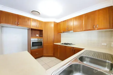 25 Kirkton Pl, Beaumont Hills, NSW 2155