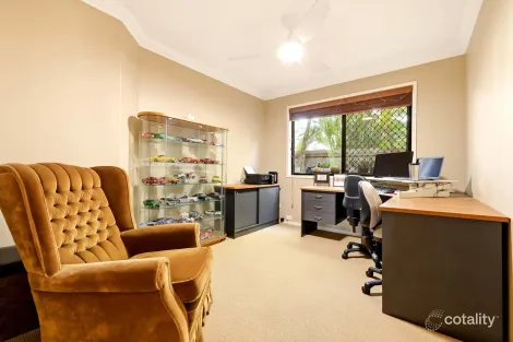 Property photo of 14 Bryce Court Redcliffe QLD 4020