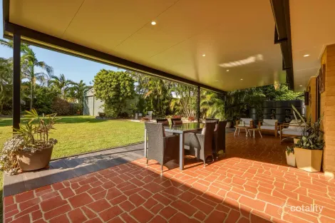Property photo of 14 Bryce Court Redcliffe QLD 4020