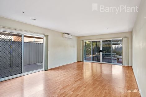 Property photo of 28 Breakwater Crescent Point Cook VIC 3030