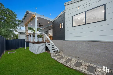 Property photo of 2/9 Sneddon Court Boolaroo NSW 2284