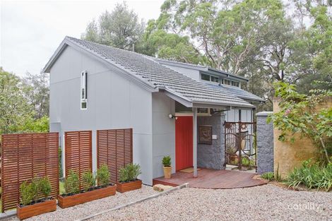 66 Bee Farm Rd, Springwood, NSW 2777