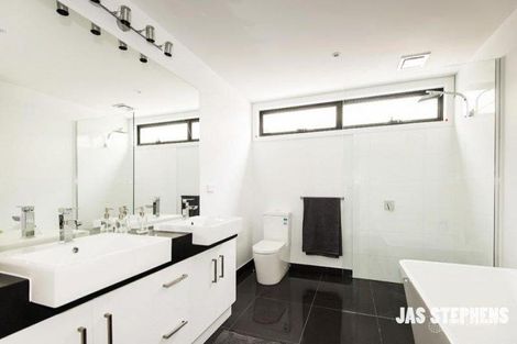 Property photo of 29B Emma Street Seddon VIC 3011