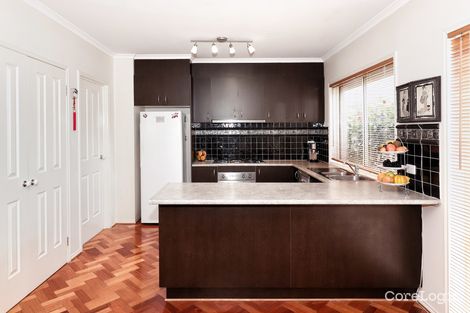 Property photo of 4 The Creek Approach Craigieburn VIC 3064