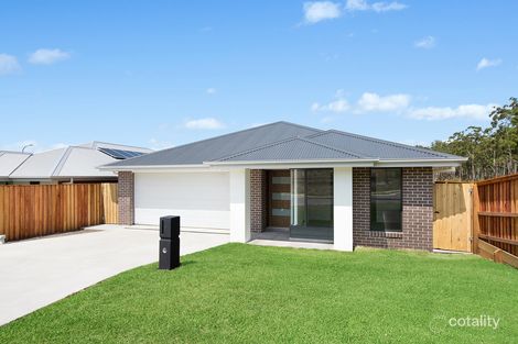 27 Seminar St, Thrumster, NSW 2444