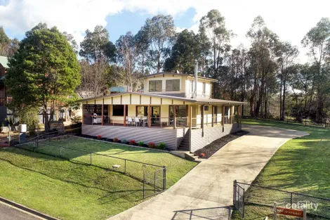Property photo of 20 Alpine Ridge Drive Merrijig VIC 3723