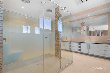 Property photo of 33 Spinnaker Rise Point Cook VIC 3030