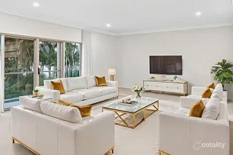 Property photo of 2639 Yanderra Close Hope Island QLD 4212