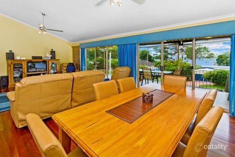 Property photo of 54 Kullaroo Road Summerland Point NSW 2259