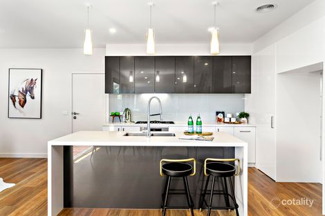 Property photo of 1/43 Illuka Crescent Mount Waverley VIC 3149