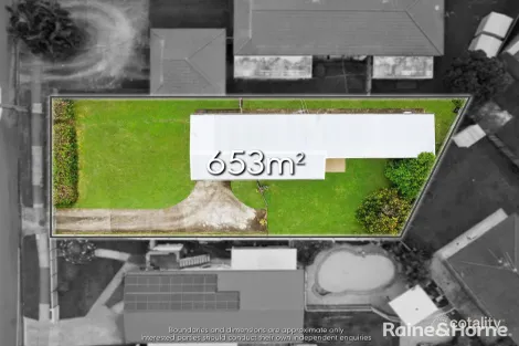 Property photo of 16 Goodfellows Road Kallangur QLD 4503