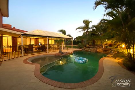 Property photo of 53 Warringah Close Kallaroo WA 6025