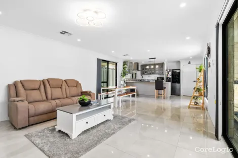 Property photo of 12 Arrowsmith Loop South Guildford WA 6055