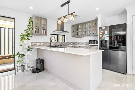 Property photo of 12 Arrowsmith Loop South Guildford WA 6055