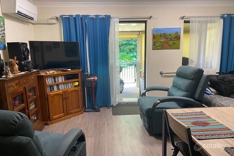 Property photo of 1/15 Carmichael Court Wynnum West QLD 4178