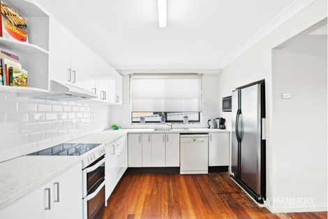 Property photo of 3 Ballarat Avenue Mannering Park NSW 2259