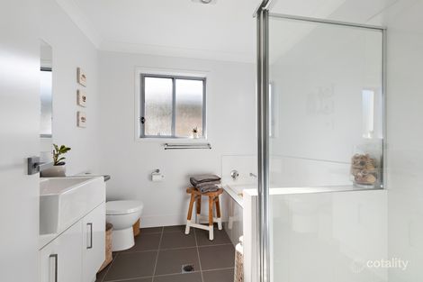 8 Falcon Lane, Peregian Springs, QLD 4573