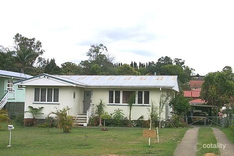 82 Falkirk St, Stafford Heights, QLD 4053