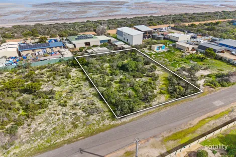 Property photo of 12 Kestrel Crescent Thompson Beach SA 5501