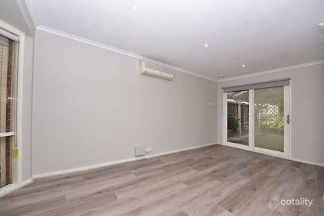 Property photo of 10 Mollisons Hill Hampton Park VIC 3976