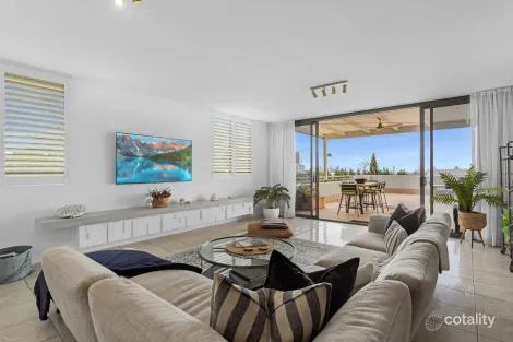 2077/1 Ocean St, Burleigh Heads, QLD 4220