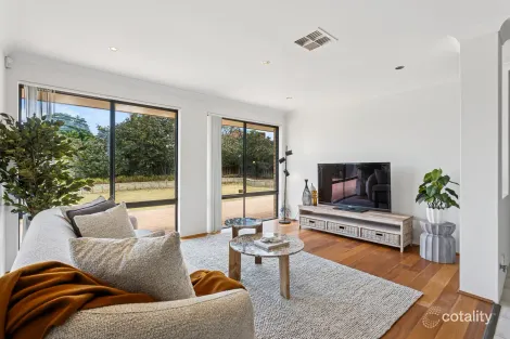 Property photo of 37 Star Bush Crescent Ellenbrook WA 6069