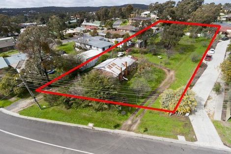 25 Lawson St, Spring Gully, VIC 3550