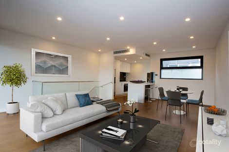 2c Thompson St, Kensington, VIC 3031