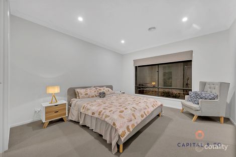 Property photo of 4 Ailsworth Way Mickleham VIC 3064