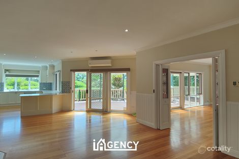 Property photo of 21-22 Lansell Close Narre Warren South VIC 3805