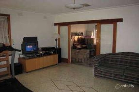 Property photo of 18 Juniper Crescent Thomastown VIC 3074