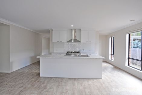 Property photo of 8 Ullathornes Road Inverloch VIC 3996