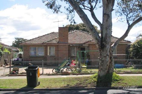 Property photo of 27 Birdwood Street Essendon North VIC 3041