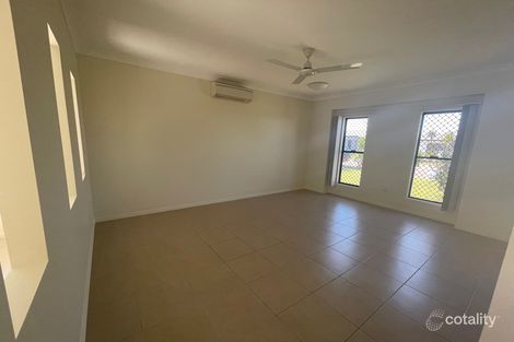 Property photo of 25 Hollanders Crescent Kelso QLD 4815