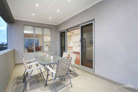 Property photo of 13 Boathouse Drive Caroline Springs VIC 3023